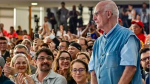 Leia mais sobre o artigo Arquidiocese cede às pressões da extrema direita e determina “recolhimento” do Padre Júlio Lancellotti.